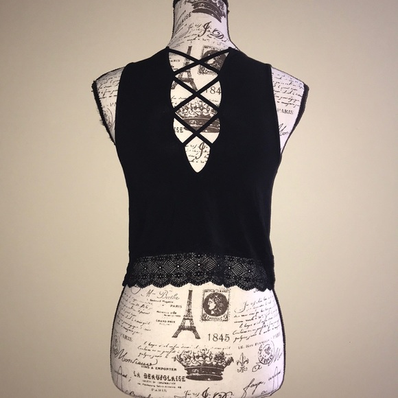 💕NWT💕 LACE HEM TANK TOP - Picture 6 of 7